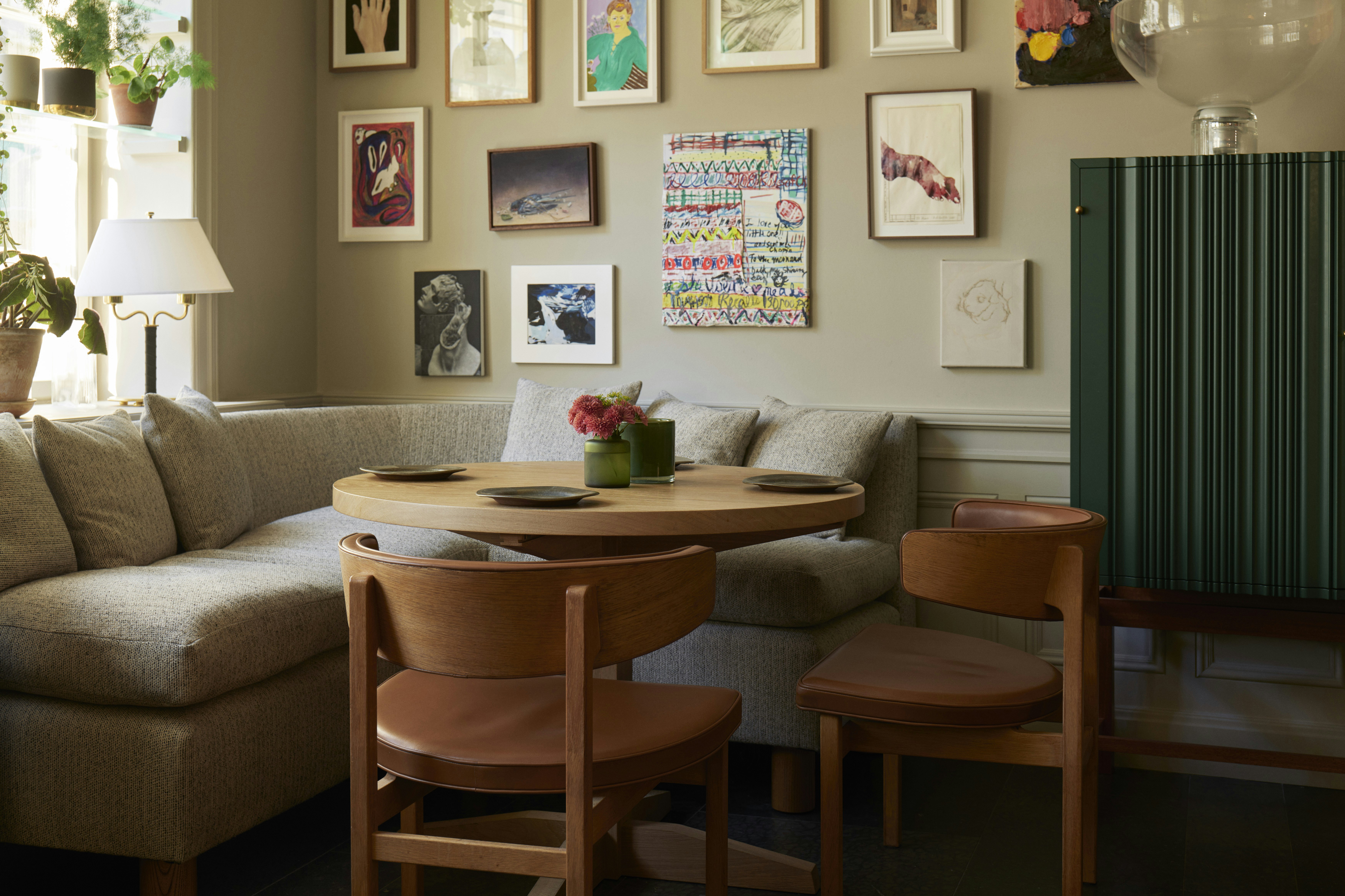 Kitchen Lounge/Restaurant